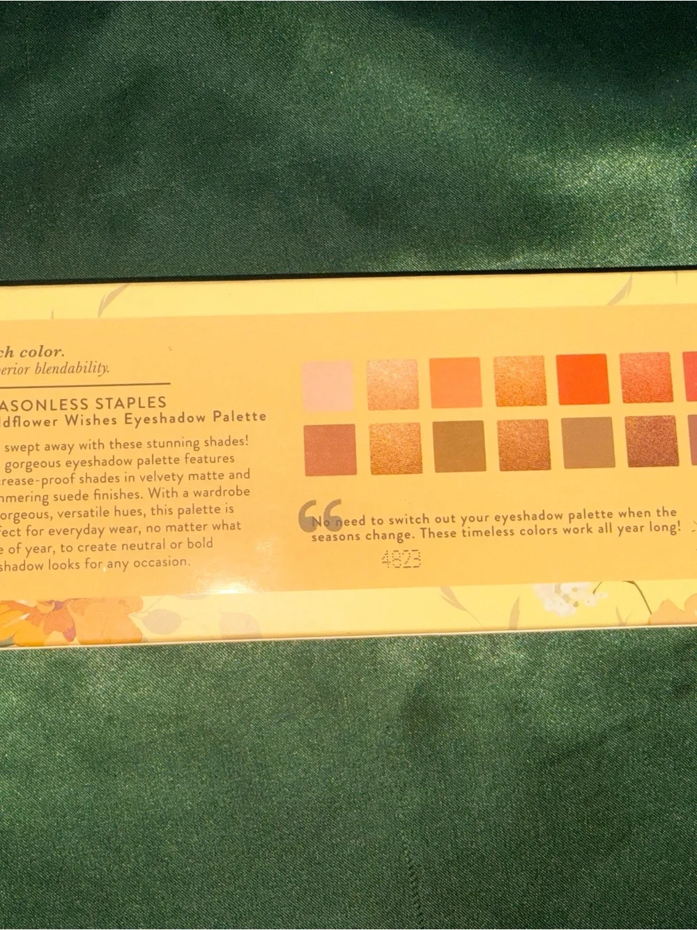 Laura Geller Wildflower Wishes 14-Color Eyeshadow Palette — Yellow Floral